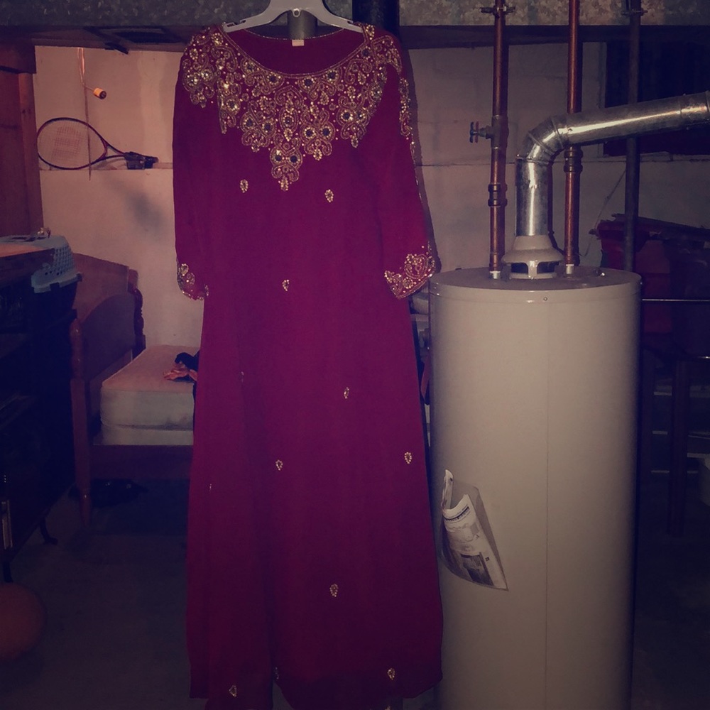 Arabic style dress no issues